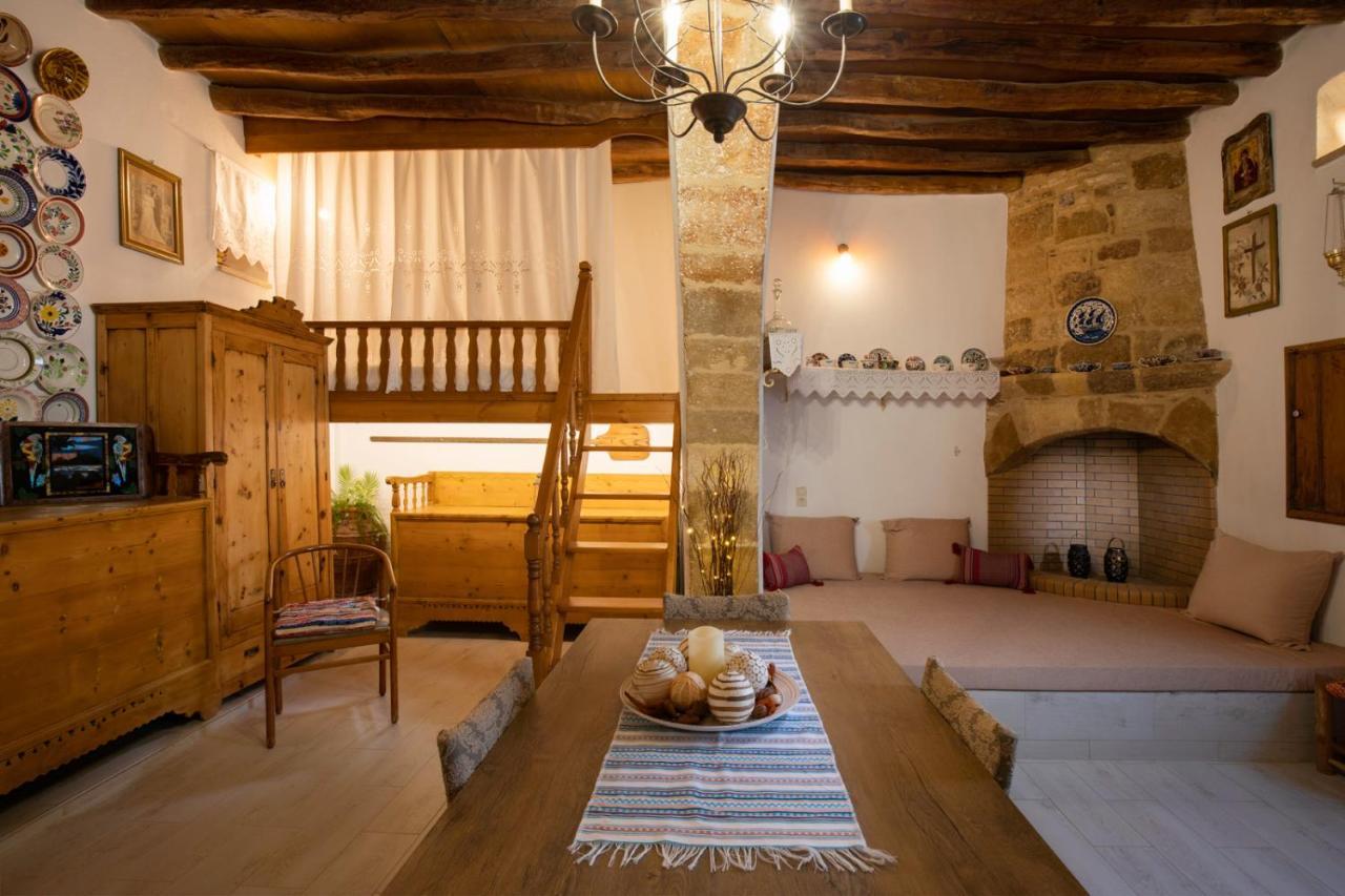 דירות ארכאנגלוס "Finio" Traditional House מראה חיצוני תמונה